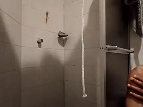 Eliezezeze online show from January 2026 12:02:01 AM