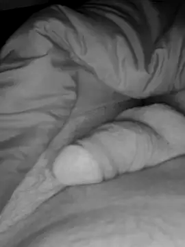 Sunnyboy7897 online show from April 2026 03:35:01 AM