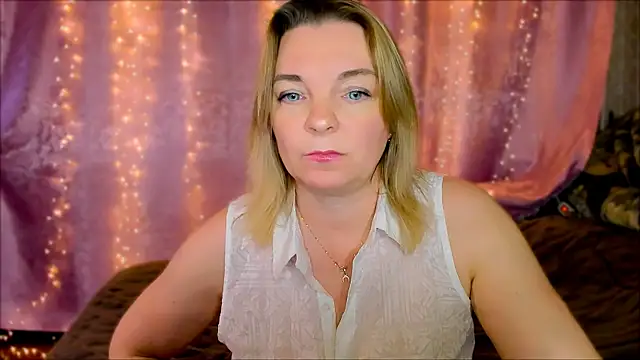 Regina  blue online show from January 2025 07:01:02 PM