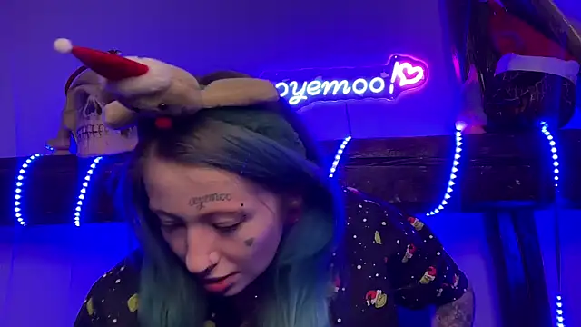 coyemoo online show from December 2024 02:59:02 PM