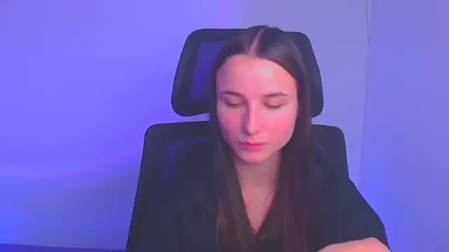 Eva Janee online show from December 2024 10:30:01 AM