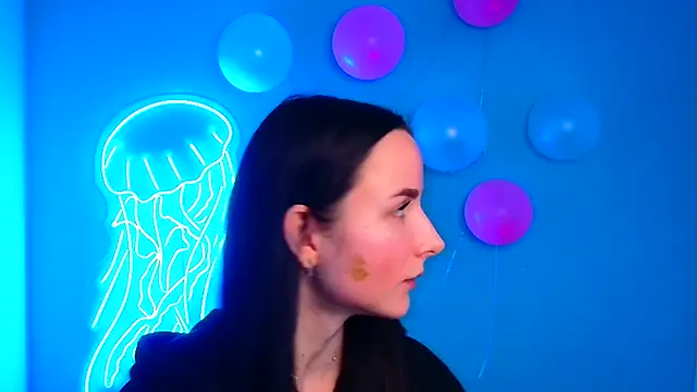 Eva Janee online show from February 2025 12:16:01 PM