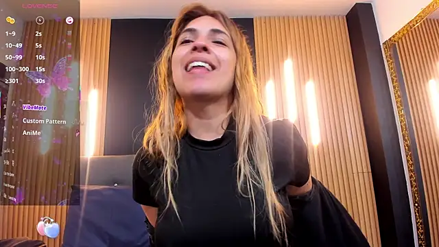 EvaaLovia1 online show from March 2026 01:28:01 PM