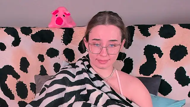 VeronikaKissuchi online show from March 2025 05:24:02 AM