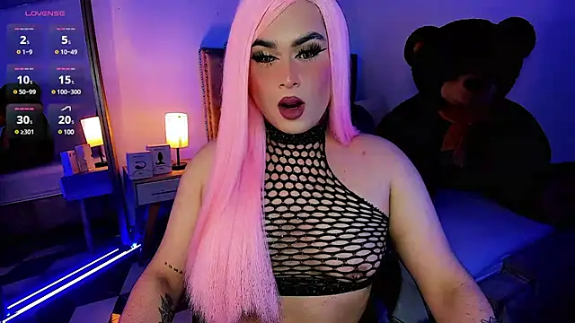 Snapshot of alexia_mattel chatting on February 2025 03:52:01 AM alexia mattel online show from February 2025 03:52:01 AM