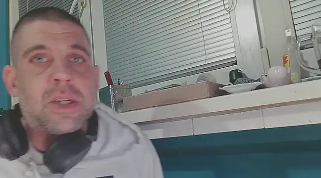 YouWantMe666 online show from February 2025 11:47:02 PM