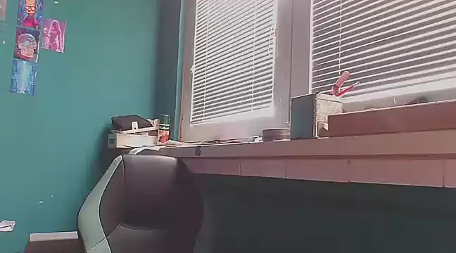 YouWantMe666 online show from February 2025 12:33:01 PM