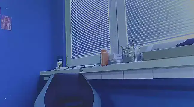 YouWantMe666 online show from February 2025 06:28:01 AM