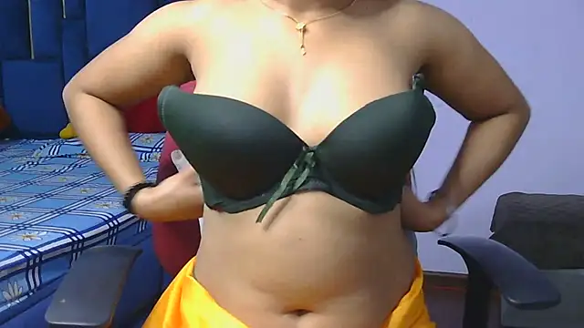 Snapshot of Sexysiya8 chatting on February 2025 06:42:02 PM Sexysiya8 online show from February 2025 06:42:02 PM