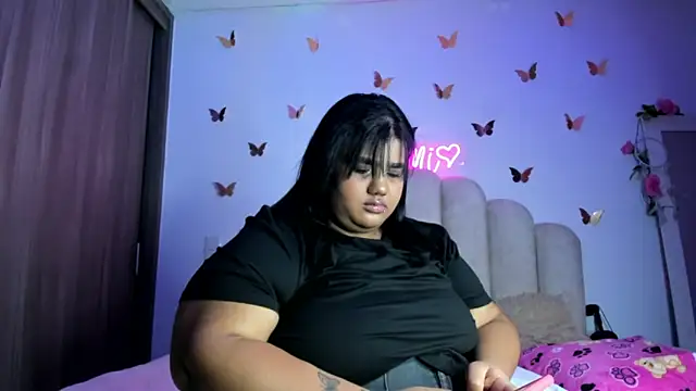 NaomiAsha online show from November 2025 12:46:01 AM