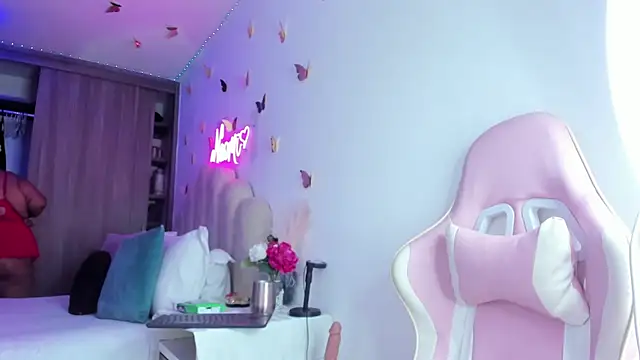 NaomiAsha online show from January 2026 01:46:01 PM