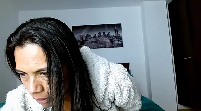 chicafitcaliente online show from January 2025 03:26:01 AM