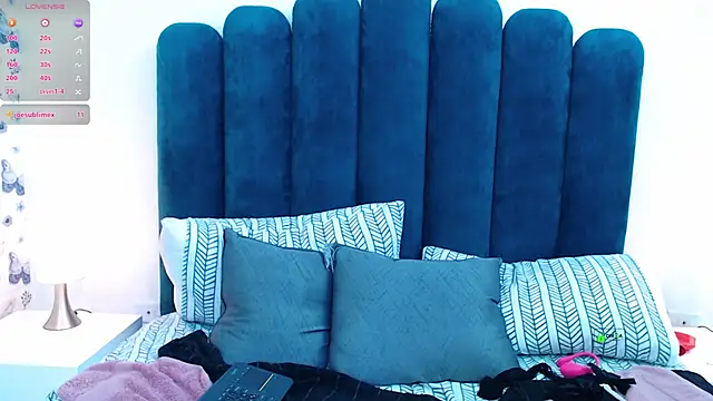 Snapshot of CandyxCosmic chatting on March 2025 06:07:01 PM CandyxCosmic online show from March 2025 06:07:01 PM