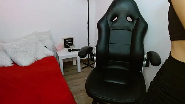 AlexandraJones  online show from January 2025 06:06:02 AM