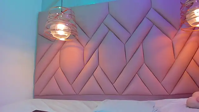 Snapshot of AngelaaCute_ chatting on January 2025 03:04:02 PM AngelaaCute online show from January 2025 03:04:02 PM