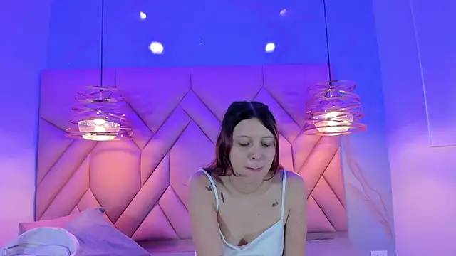 Snapshot of AngelaaCute_ chatting on March 2025 12:30:02 PM AngelaaCute online show from March 2025 12:30:02 PM