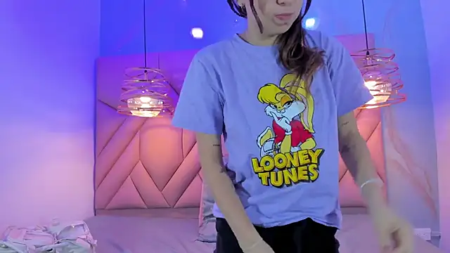 Snapshot of AngelaaCute_ chatting on March 2025 12:31:02 PM AngelaaCute online show from March 2025 12:31:02 PM