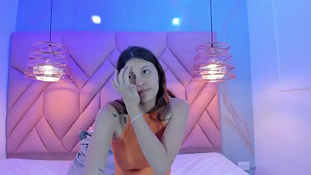 Snapshot of AngelaaCute_ chatting on March 2025 12:26:01 PM AngelaaCute online show from March 2025 12:26:01 PM