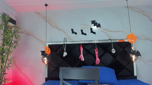 Snapshot of AngelaaCute_ chatting on October 2025 12:23:02 PM AngelaaCute online show from October 2025 12:23:02 PM