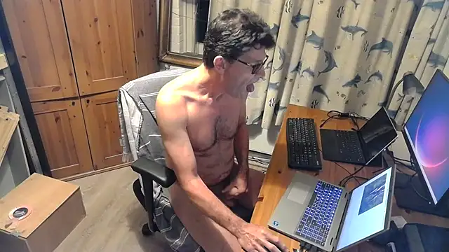 Snapshot of RolfS chatting on July 2026 10:58:02 PM RolfS online show from July 2026 10:58:02 PM