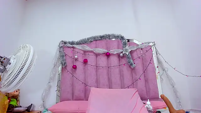 Snapshot of anisha_x chatting on December 2024 07:21:02 PM anisha x online show from December 2024 07:21:02 PM