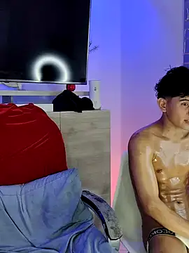 Twinkie-Alex18 online show from February 2025 12:25:01 AM
