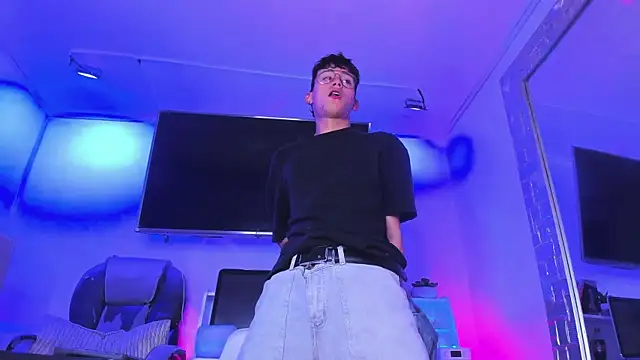 Twinkie-Alex18 online show from March 2025 09:13:02 PM