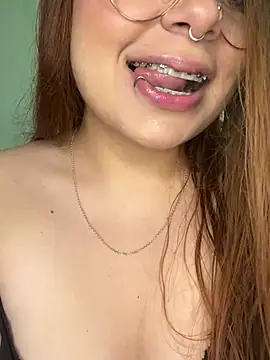 NatyOlson online show from March 2025 07:42:02 PM