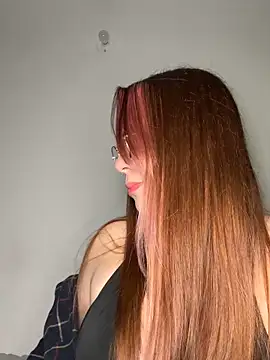 NatyOlson online show from September 2025 04:01:01 AM