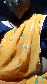 Snapshot of Poonam-bab chatting on February 2025 12:39:02 PM Poonam-bab online show from February 2025 12:39:02 PM