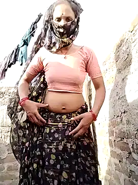 Snapshot of Poonam-bab chatting on February 2025 05:04:01 PM Poonam-bab online show from February 2025 05:04:01 PM