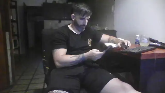 ozzypsico13 online show from November 2025 10:24:01 PM