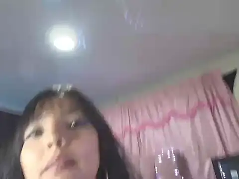 Snapshot of loren_tits24 chatting on January 2025 12:06:02 AM loren tits24 online show from January 2025 12:06:02 AM