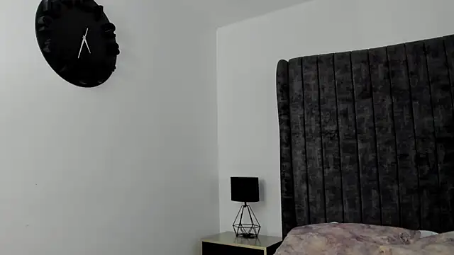 Snapshot of AnnyCherry_ chatting on November 2025 12:22:02 AM AnnyCherry online show from November 2025 12:22:02 AM