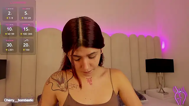 Snapshot of AnnyCherry_ chatting on November 2025 08:19:02 PM AnnyCherry online show from November 2025 08:19:02 PM