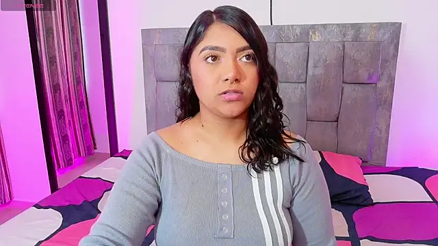 Snapshot of DIANEE_01 chatting on June 2026 10:55:01 PM DIANEE 01 online show from June 2026 10:55:01 PM