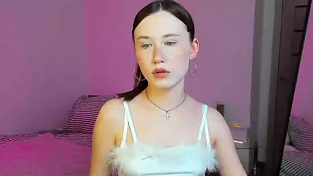 Snapshot of Stella_Sunny chatting on October 2025 06:07:02 PM Stella Sunny online show from October 2025 06:07:02 PM