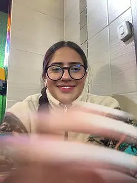 Paris-love online show from March 2025 09:18:02 PM