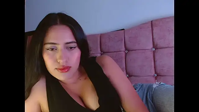 Paris-love online show from October 2025 09:59:01 PM