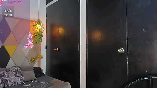 SamanthaFerrer  online show from February 2025 08:08:02 PM