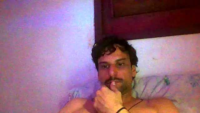 couplemilk online show from April 2026 04:56:01 AM