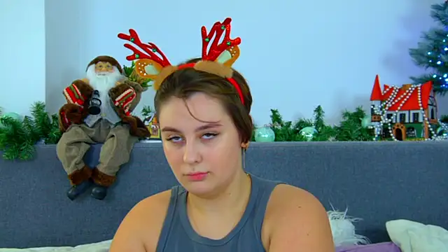 Snapshot of MaryMurray chatting on December 2024 06:26:02 PM MaryMurray online show from December 2024 06:26:02 PM