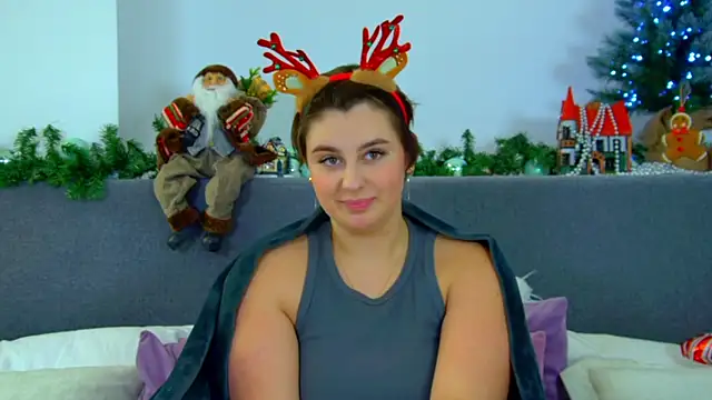 Snapshot of MaryMurray chatting on December 2024 03:50:02 AM MaryMurray online show from December 2024 03:50:02 AM