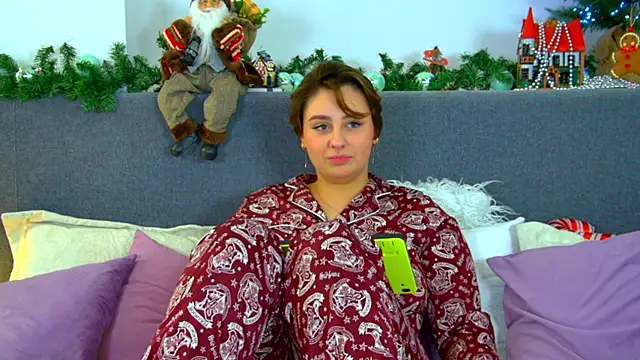 Snapshot of MaryMurray chatting on December 2024 04:22:02 AM MaryMurray online show from December 2024 04:22:02 AM