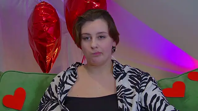 Snapshot of MaryMurray chatting on February 2025 09:31:01 PM MaryMurray online show from February 2025 09:31:01 PM