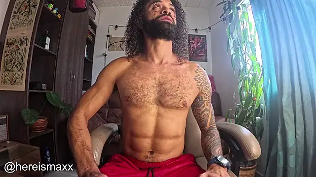 MaxG   online show from October 2025 05:17:01 PM