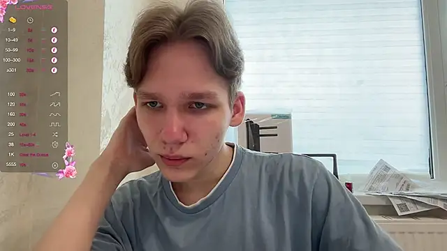 Snapshot of gay_boyss chatting on February 2025 10:53:02 AM gay boyss online show from February 2025 10:53:02 AM