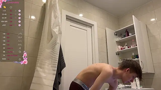 Snapshot of gay_boyss chatting on February 2025 12:03:02 PM gay boyss online show from February 2025 12:03:02 PM