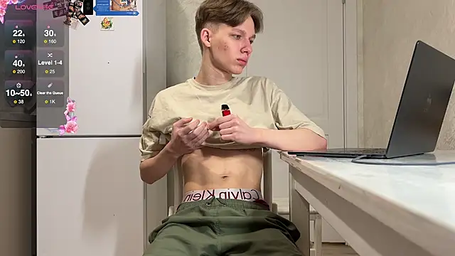 Snapshot of gay_boyss chatting on March 2025 07:01:02 PM gay boyss online show from March 2025 07:01:02 PM