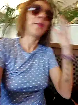 Lunababymylove online show from March 2025 05:22:01 PM